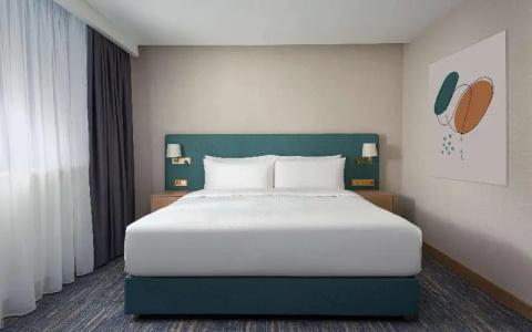 DoubleTree by Hilton - 49
