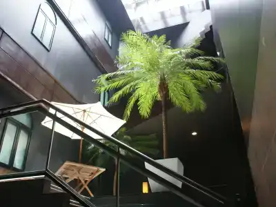 Livemax Esaka - 7
