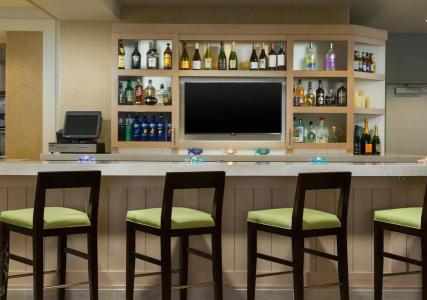 Hilton Garden Inn / The Keys Collection - 35