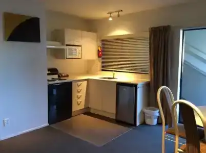 Marksman Motor Inn - 11