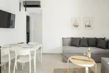Cozy Corner Luxury - 2
