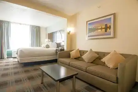 Wingate by Wyndham - Orlando International Airport - 74