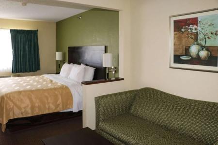 Quality Inn East Evansville - 3