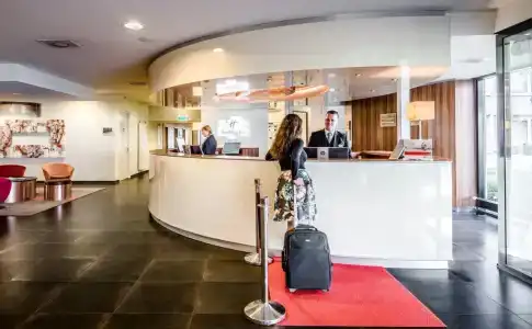 Holiday Inn Eindhoven Centre, An Ihg - 1
