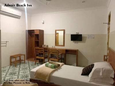 Adroit Beach Inn - 33