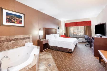 Holiday Inn & Suites Downtown, an IHG - 56