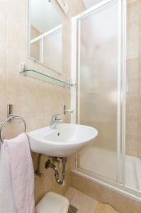 and Rooms Iva - 39