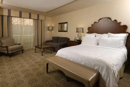 Woolley's Classic Suites Denver Airport - 5