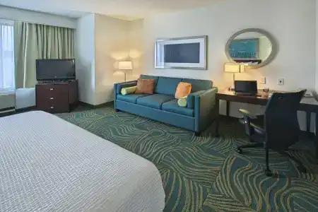 SpringHill Suites by Marriott - 37