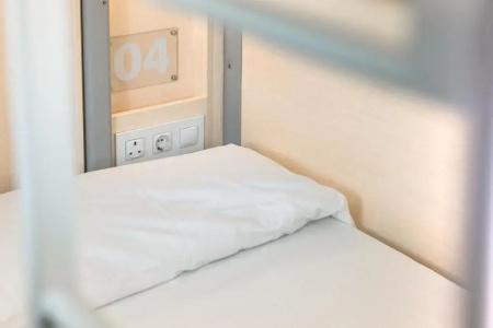 Urbany Hostel Barcelona - 24