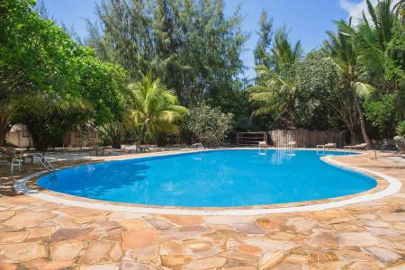 Hakuna Majiwe Beach - 14