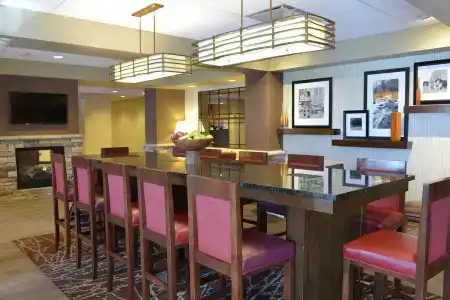 Hampton Inn Southeast Mo - 20