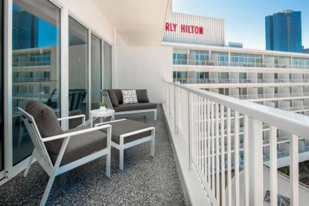The Beverly Hilton - 142