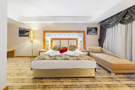Justiniano Deluxe Resort - 4