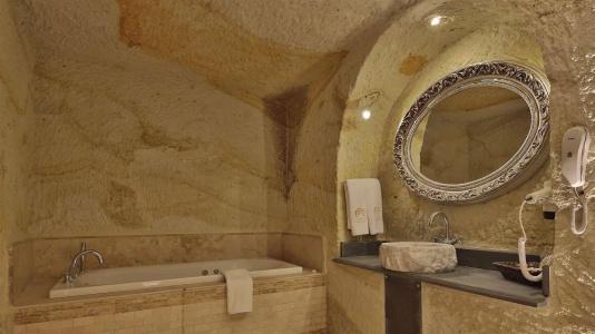 Golden Cave Suites - 9