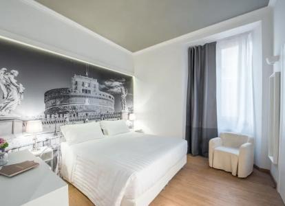 Charming Roma - 16