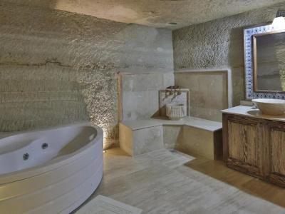 Family Cave Suite - 19