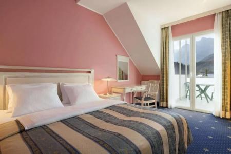 Ramada & Suites Kranjska Gora - 38