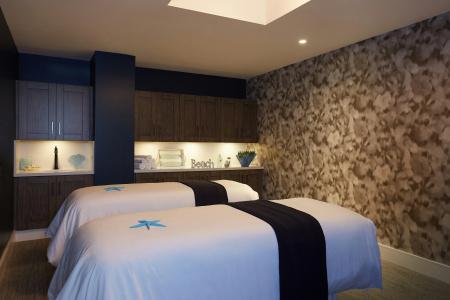 The Waterfront Beach Resort, A Hilton - 42