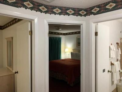 Traveby Wyndham Suites St Augustine - 57