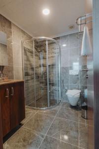 Empula & Residences - 136