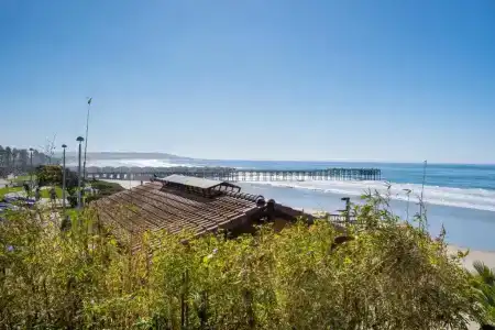 Pacific Terrace - 56