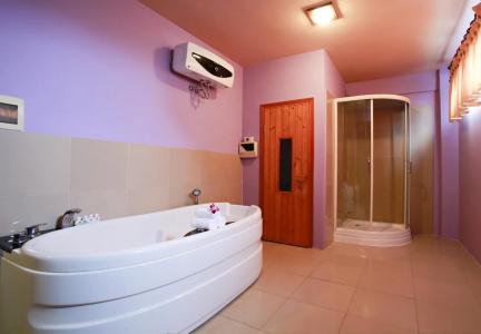 Serene Shining & Spa - 5