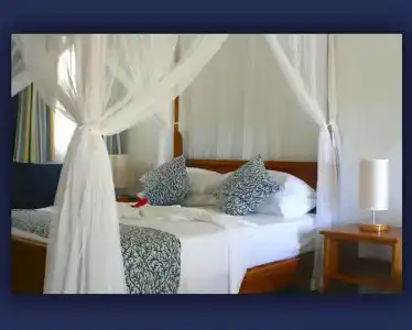 L'Hirondelle Self Catering Guest House - 16
