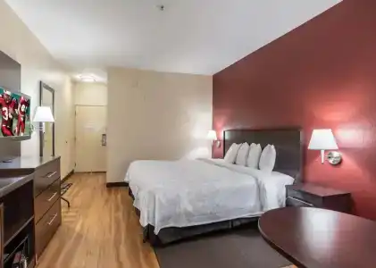 Red Roof Inn Plus+ San Antonio Downtown - Riverwalk - 33