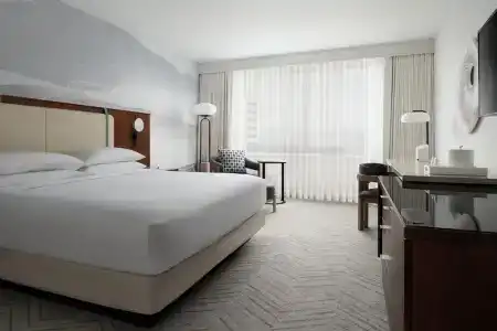 Renaissance Long Beach - 58