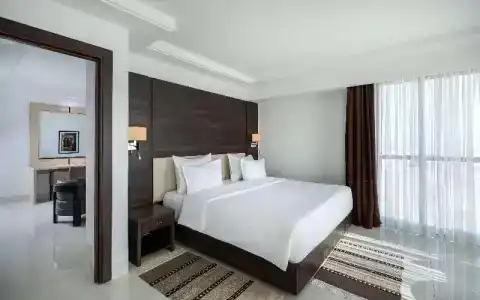 Radisson - 60