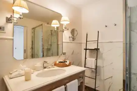 Palazzo del Corso – Boutique - 43