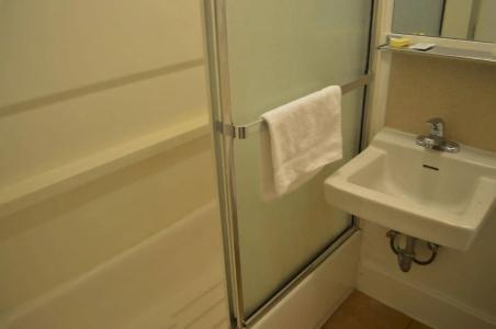 Columbus Motor Inn - 9