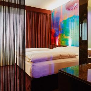 Savoy - 30