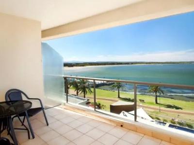 Rydges - 172