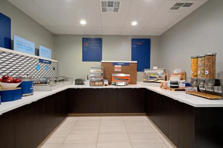 Holiday Inn Express South, An Ihg - 20