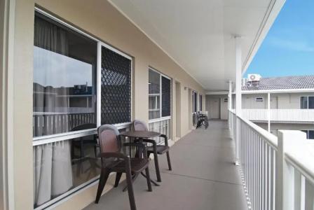Comfort Inn City - 19