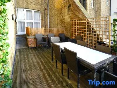 Queensgate Court - 101