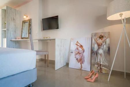 Aeolos Boutique and Suites - 38