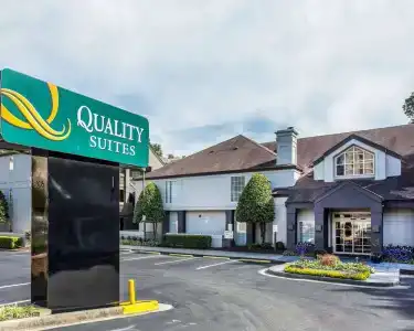 Quality Suites Atlanta Buckhead Village North - 0