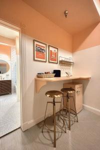The Historic Peninsula Inn - 149
