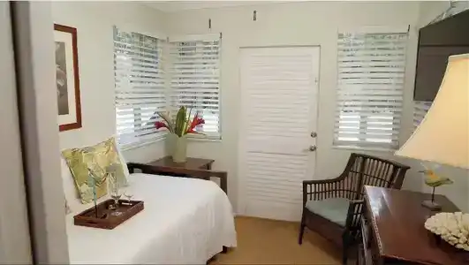 Coconut Palm Inn - 99