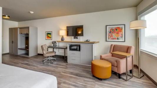Holiday Inn, An Ihg - 23