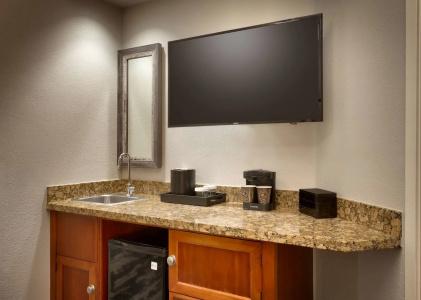 Embassy Suites Tucson - Paloma Village - 31