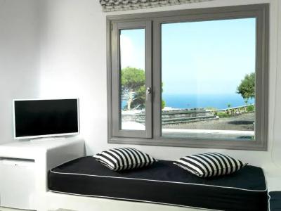 San Marino Suites by Calm Collection - 103