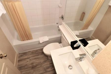 Divya Sutra Suites on Robson Downtown - 8