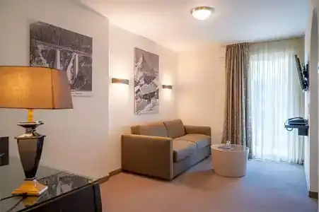 SchlossHouse Zermatt Wellbeing Rooms & Suites - 64