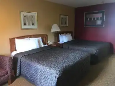 Fairview Inn - Airport - 4