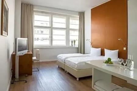 Ellington Berlin - 26