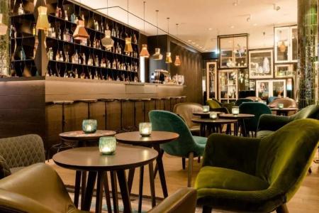 One Amsterdam-Waterlooplein - 9
